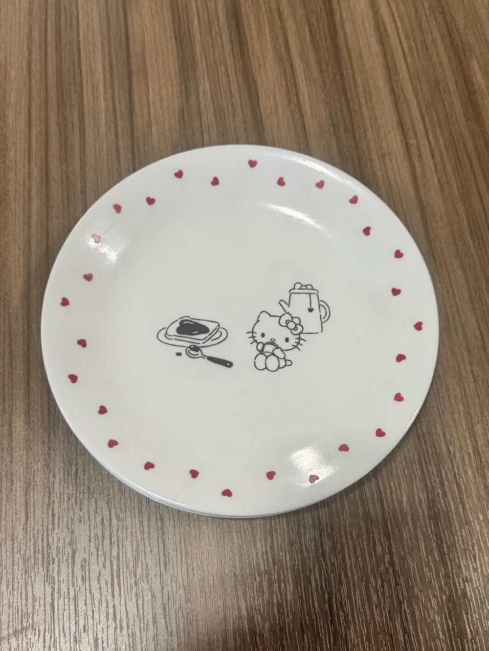 2 CT LOT NOS Corelle Hello Kitty Piece Salad / Dinnerware Plate 8.5” W Red Heart